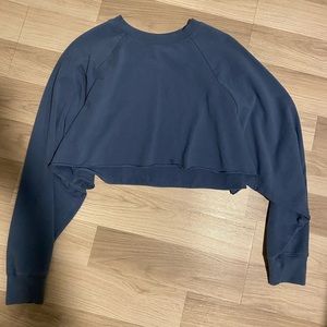 Alo blue cropped sweater size M